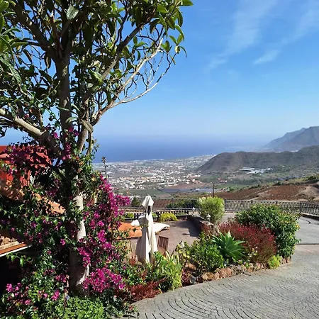 Maison d'hôtes Rural, Stone Escape With Stunning Views, Jacuzzi,sauna, Ac, Outdoor Shower Valle de Guerra