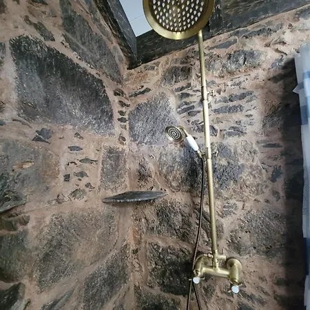 Rural, Stone Escape With Stunning Views, Jacuzzi,sauna, Ac, Outdoor Shower Maison d'hôtes Valle de Guerra